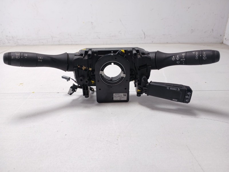 Recambio de mando multifuncion para renault clio v referencia OEM IAM 285T36451R  