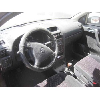 opel astra g berlina del año 2001