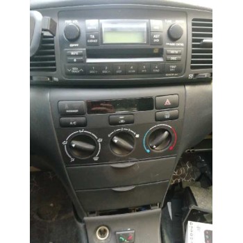 toyota corolla (e12) del año 2004