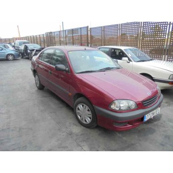 toyota avensis berlina (t 22) del año 1999