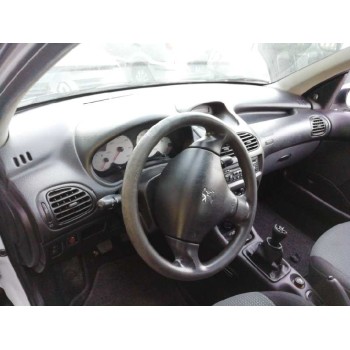 peugeot 206 berlina del año 2004