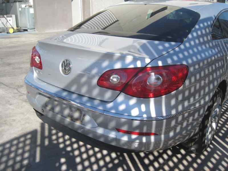 VOLKSWAGEN PASSAT CC (357)