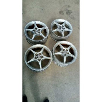 toyota avensis berlina (t 22) del año 1999