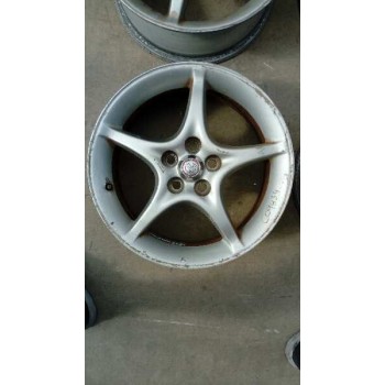 toyota avensis berlina (t 22) del año 1999