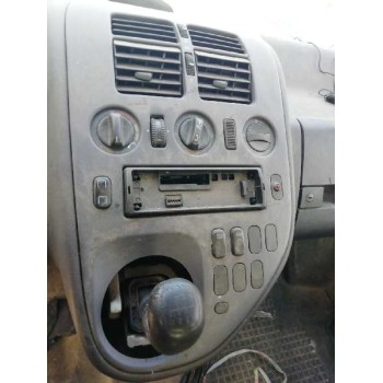 mercedes-benz vito (w638) combi del año 2000