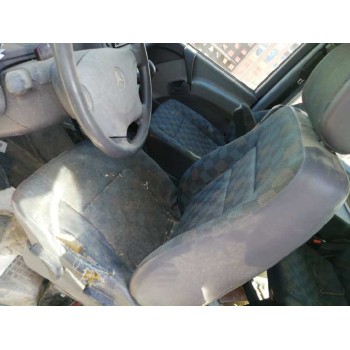 mercedes-benz vito (w638) combi del año 2000