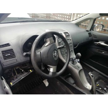 toyota auris del año 2007