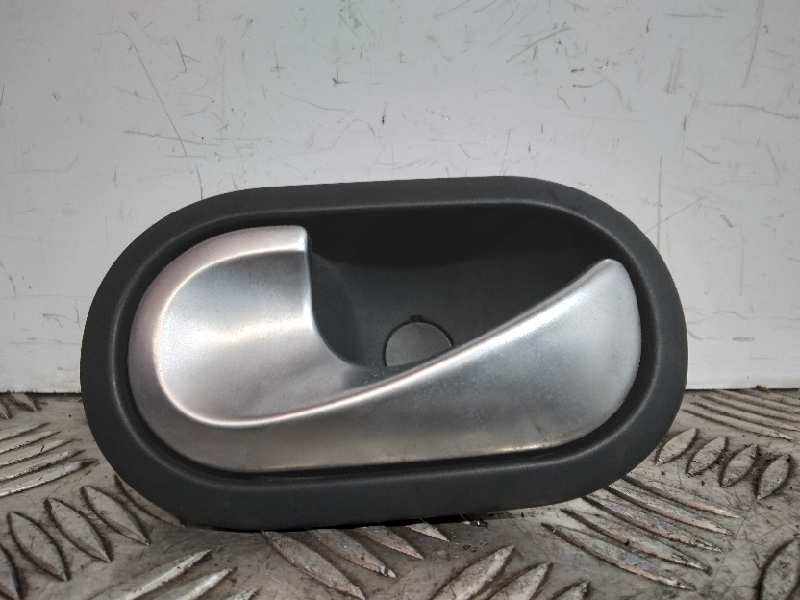 Recambio de maneta interior trasera izquierda para renault scenic ii authentique referencia OEM IAM 8200028487  