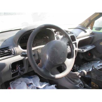 renault clio ii fase i (b/cbo) del año 2000