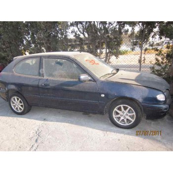 toyota corolla (e11) del año 2000