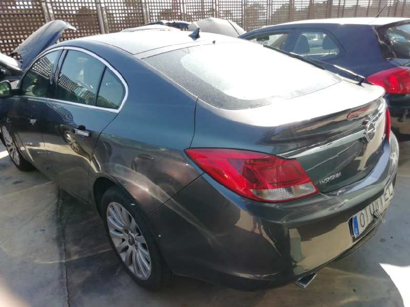 OPEL INSIGNIA BERLINA