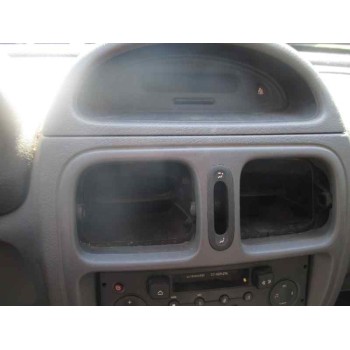 renault clio ii fase i (b/cbo) del año 2001