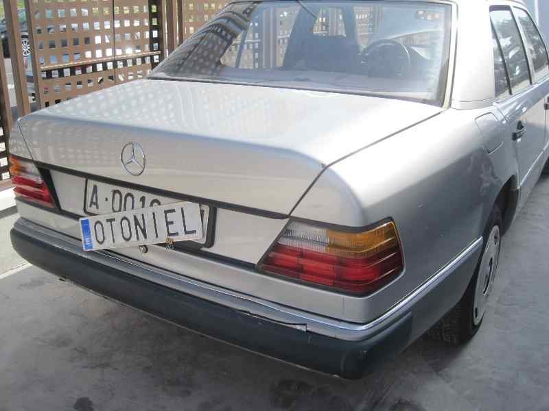 mercedes-benz clase e (w124) berlina del año 1990