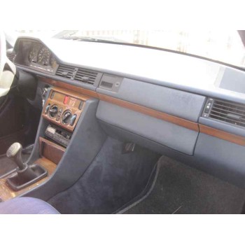 mercedes-benz clase e (w124) berlina del año 1990