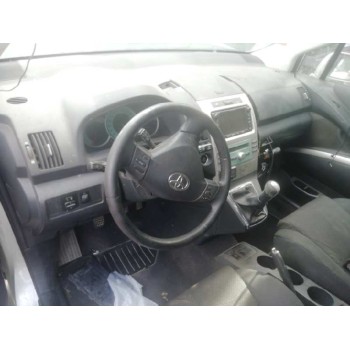 toyota corolla verso (r1) del año 2004