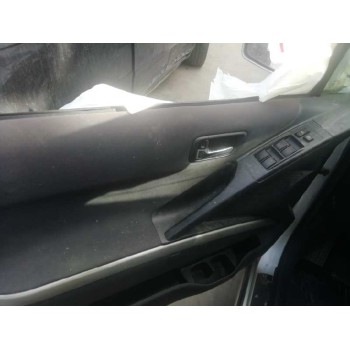 toyota corolla verso (r1) del año 2004