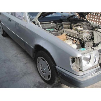 mercedes-benz clase e (w124) berlina del año 1990