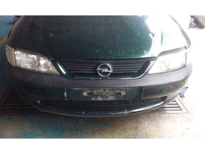 OPEL VECTRA B BERLINA