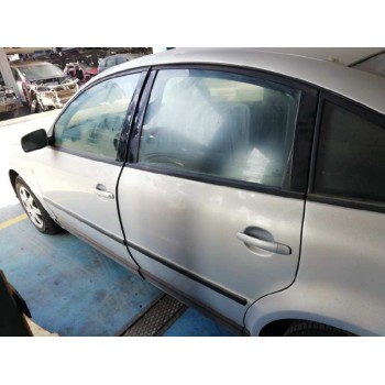 volkswagen passat berlina (3b2) del año 1999