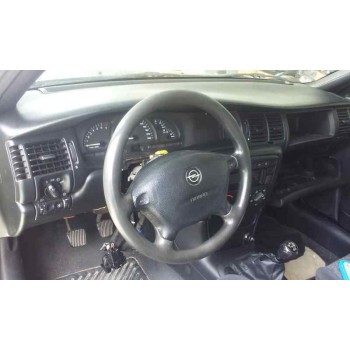 opel vectra b berlina del año 1998