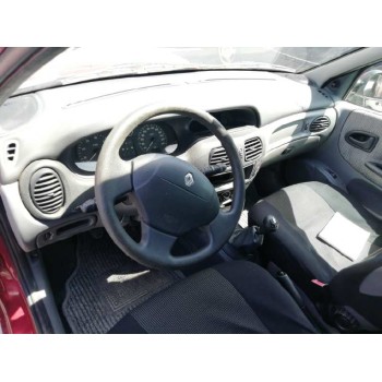 renault megane i fase 2 berlina (ba0) del año 2001