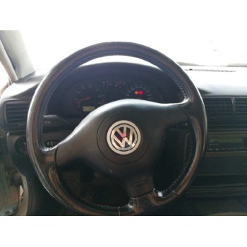 volkswagen passat berlina (3b2) del año 1999