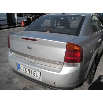 opel vectra c berlina del año 2002