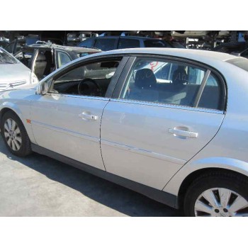 opel vectra c berlina del año 2002