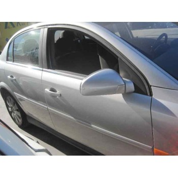 opel vectra c berlina del año 2002