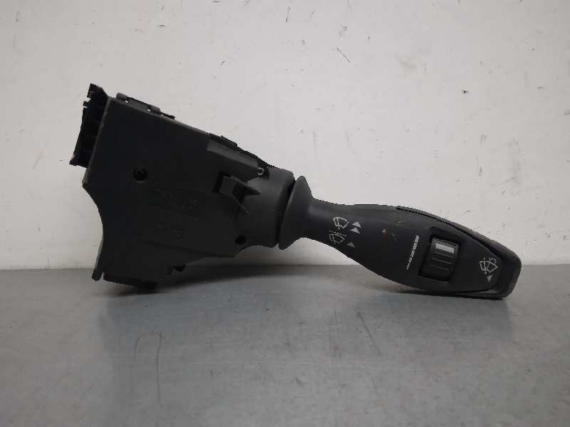 Recambio de mando limpia para ford fiesta (cb1) ghia referencia OEM IAM 8A6T17A553AC  