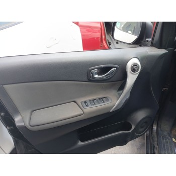 GUARNECIDO PUERTA DELANTERA IZQUIERDA 