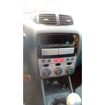 alfa romeo 147 (190) del año 2004