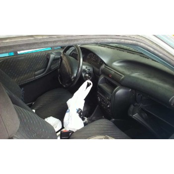 opel astra f berlina del año 1995