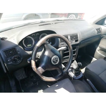 volkswagen golf iv berlina (1j1) del año 2002