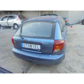 kia rio del año 2001