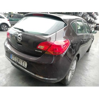 opel astra j lim. del año 2014