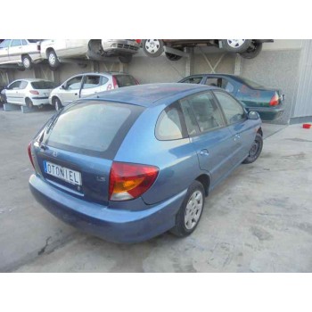 kia rio del año 2001
