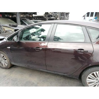 opel astra j lim. del año 2014