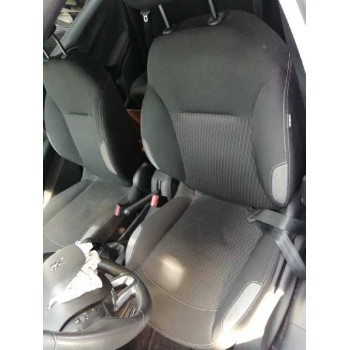 peugeot 208 del año 2015