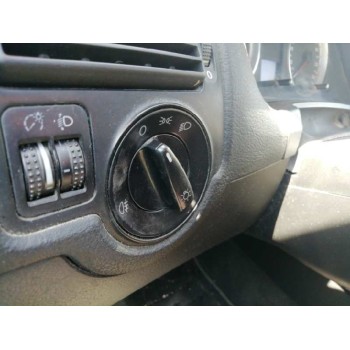 volkswagen golf iv berlina (1j1) del año 2002