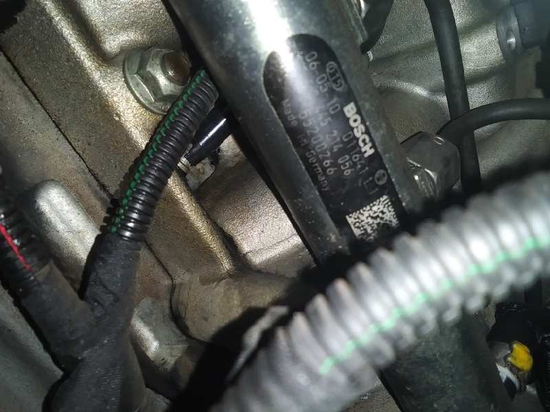 Recambio de rampa inyectora para opel zafira b cosmo referencia OEM IAM 0445214056 55200266 