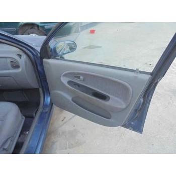 kia rio del año 2001