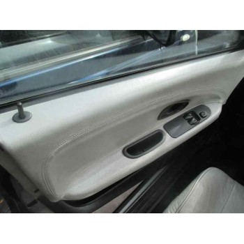 mitsubishi carisma berlina 4 (da0) del año 1999