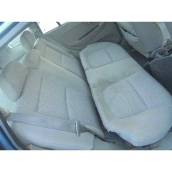 kia rio del año 2001