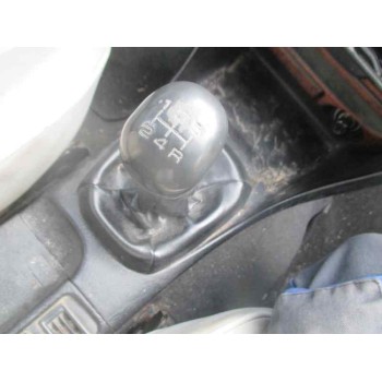 mitsubishi carisma berlina 4 (da0) del año 1999