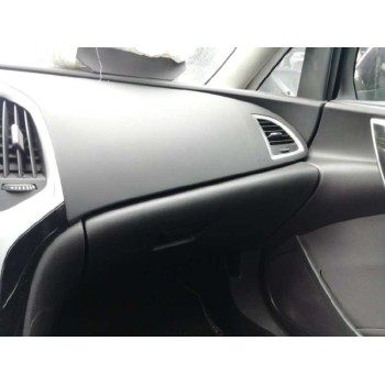 opel astra j lim. del año 2014