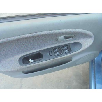 kia rio del año 2001