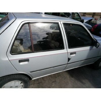 peugeot 205 berlina del año 1986