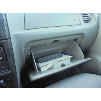 kia rio del año 2001