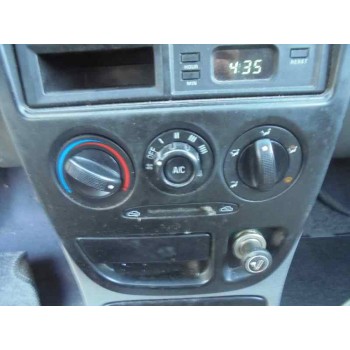 kia rio del año 2001